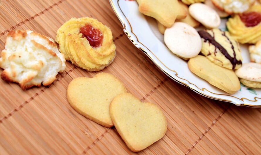 Смачніше не буває: рецепт печива з вишневою начинкою, який розлетівся по всіх кухнях!