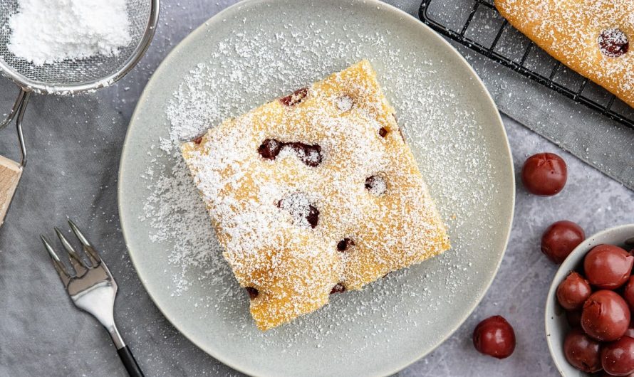 Домашній пиріг із черешнею, який стане родзинкою вашого чаювання