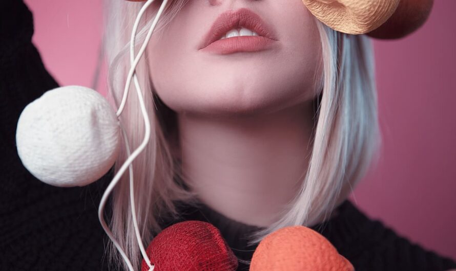 Секрет зірок Голлівуду: Чому нюдові губи — це головна зброя у світі макіяжу?