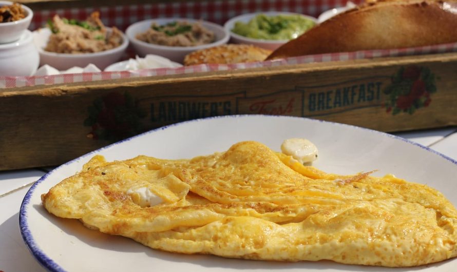 Омлет з овочами, який хочеться готувати щодня: простий рецепт без зайвих зусиль