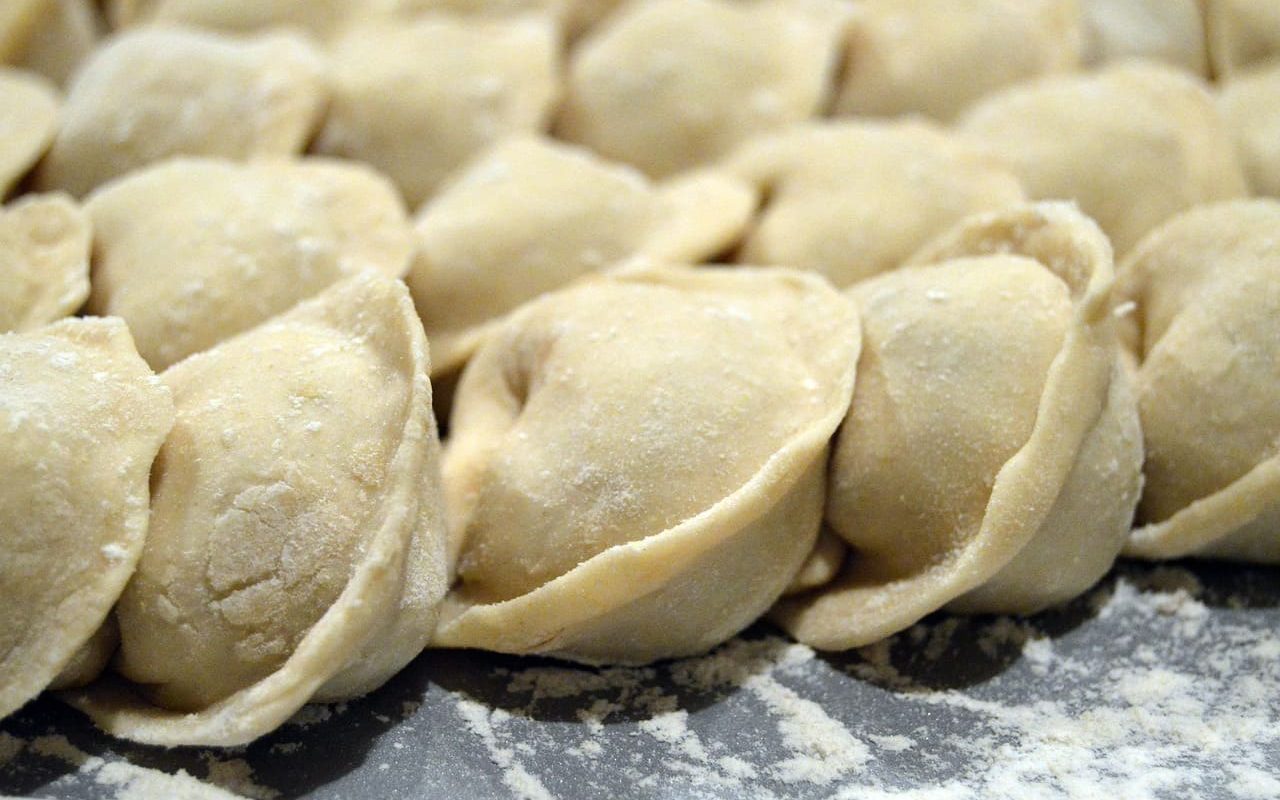 Почему пельмени нельзя бросать в кипяток