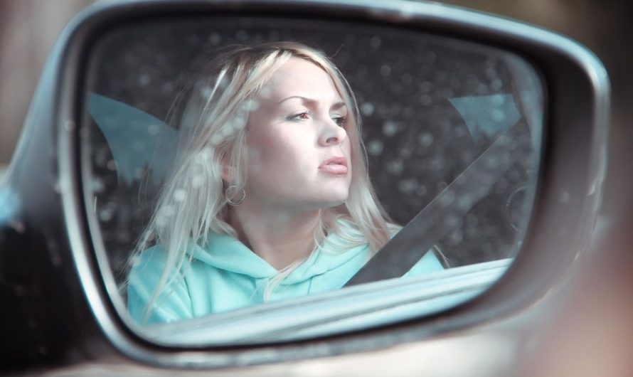 Худі під піджак? Спортивні штани з пальтом? Як змішувати стилі