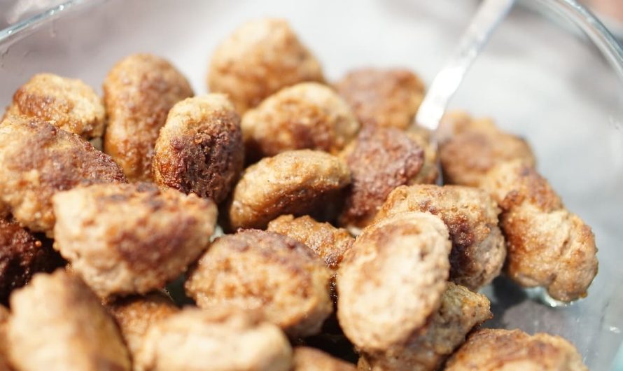 Готуйте котлети по-новому! Кабачки зроблять їх легкими та неймовірно смачними!