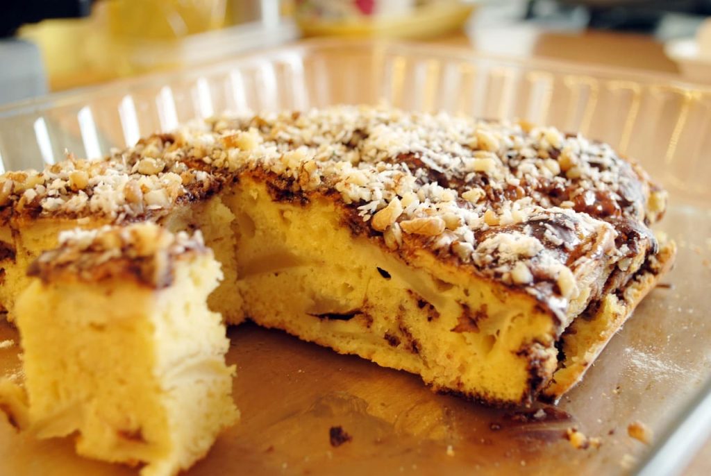 шарлотка с грушами