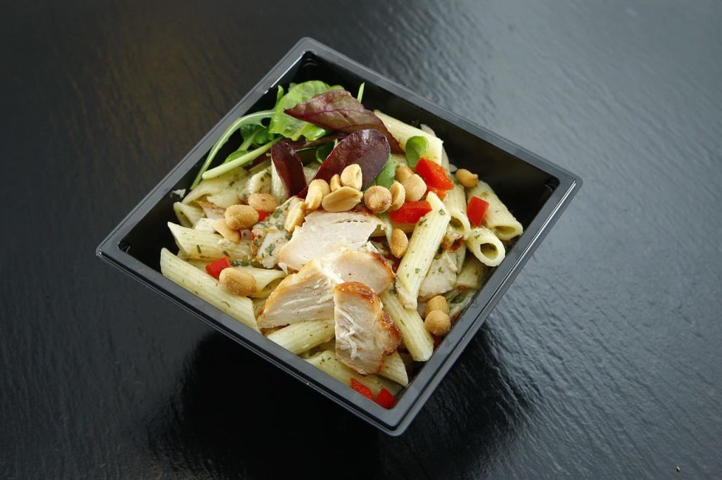 салат із печеною куркою