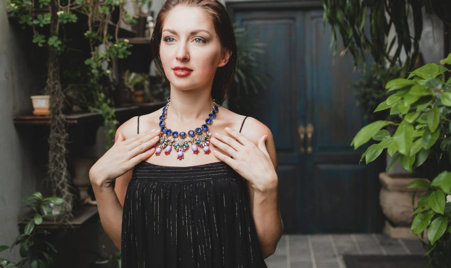 Чи можна носити багато прикрас? Відповідь тебе здивує!