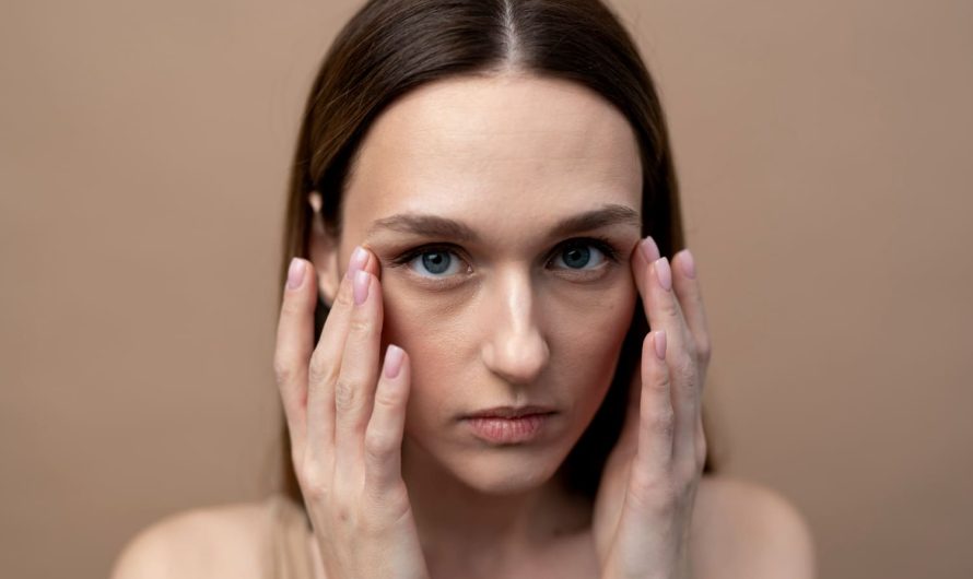 Секрет вічної молодості: як зупинити зморшки навколо очей!