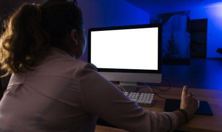 як налаштувати нічний режим монітора