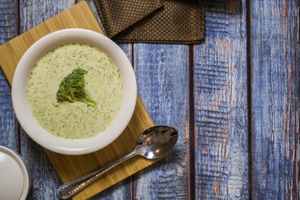 крем-суп із броколі