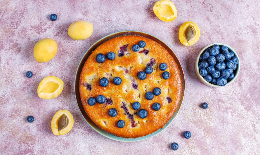 Пирог с черникой на кефире: нежнейший домашний десерт, тающий во рту