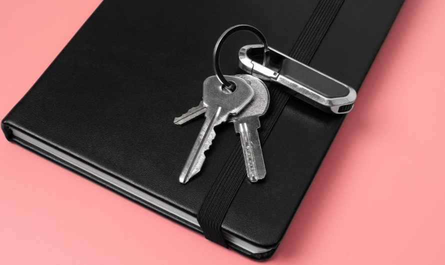 Ключница или корзина? Выбираем самый удобный способ хранения ключей