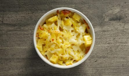 салат с ананасом