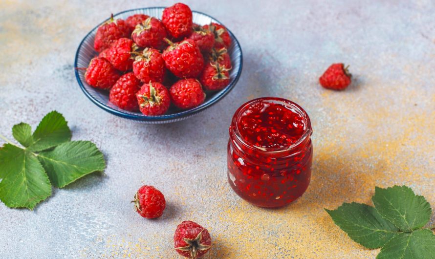 Малиновый джем с медом: лето в банке, которое пахнет детством