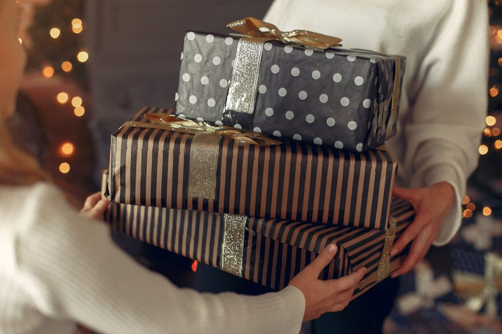 Как упаковать подарок