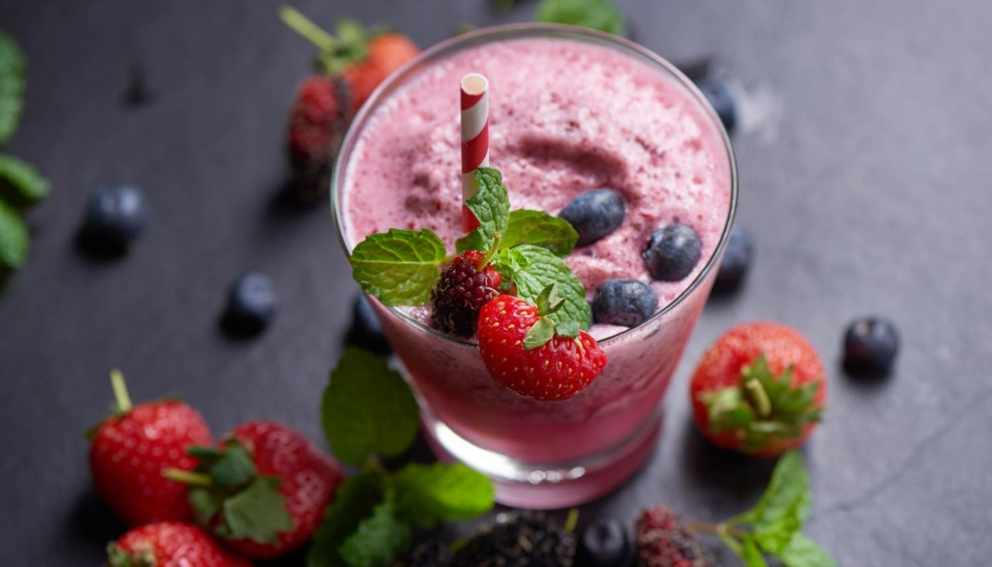 Зеленый смузи со шпинатом