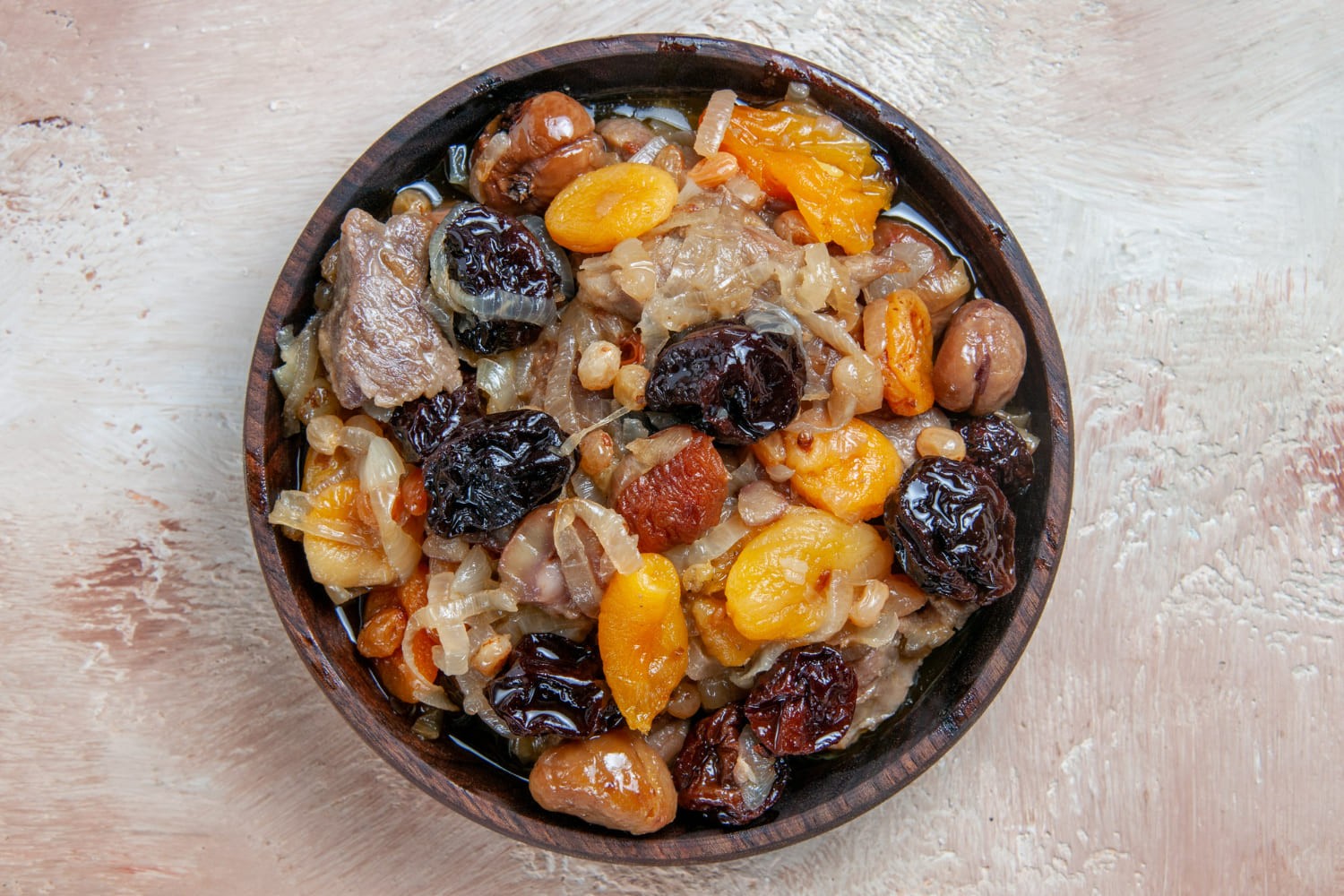 Плов із курагою та родзинками
