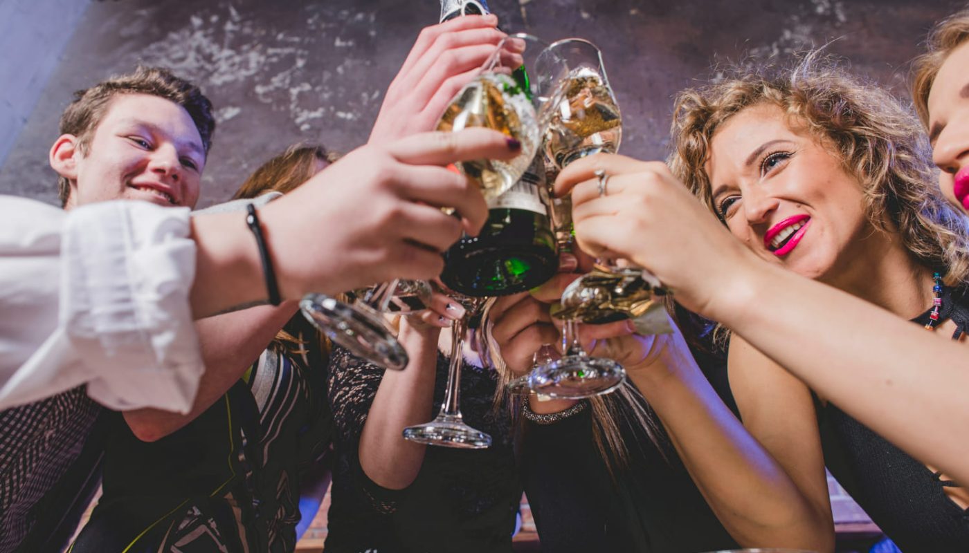 празднование по знаку зодиака