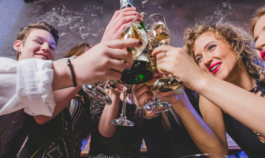 Вечеринка по гороскопу: что подготовить для каждой стихии