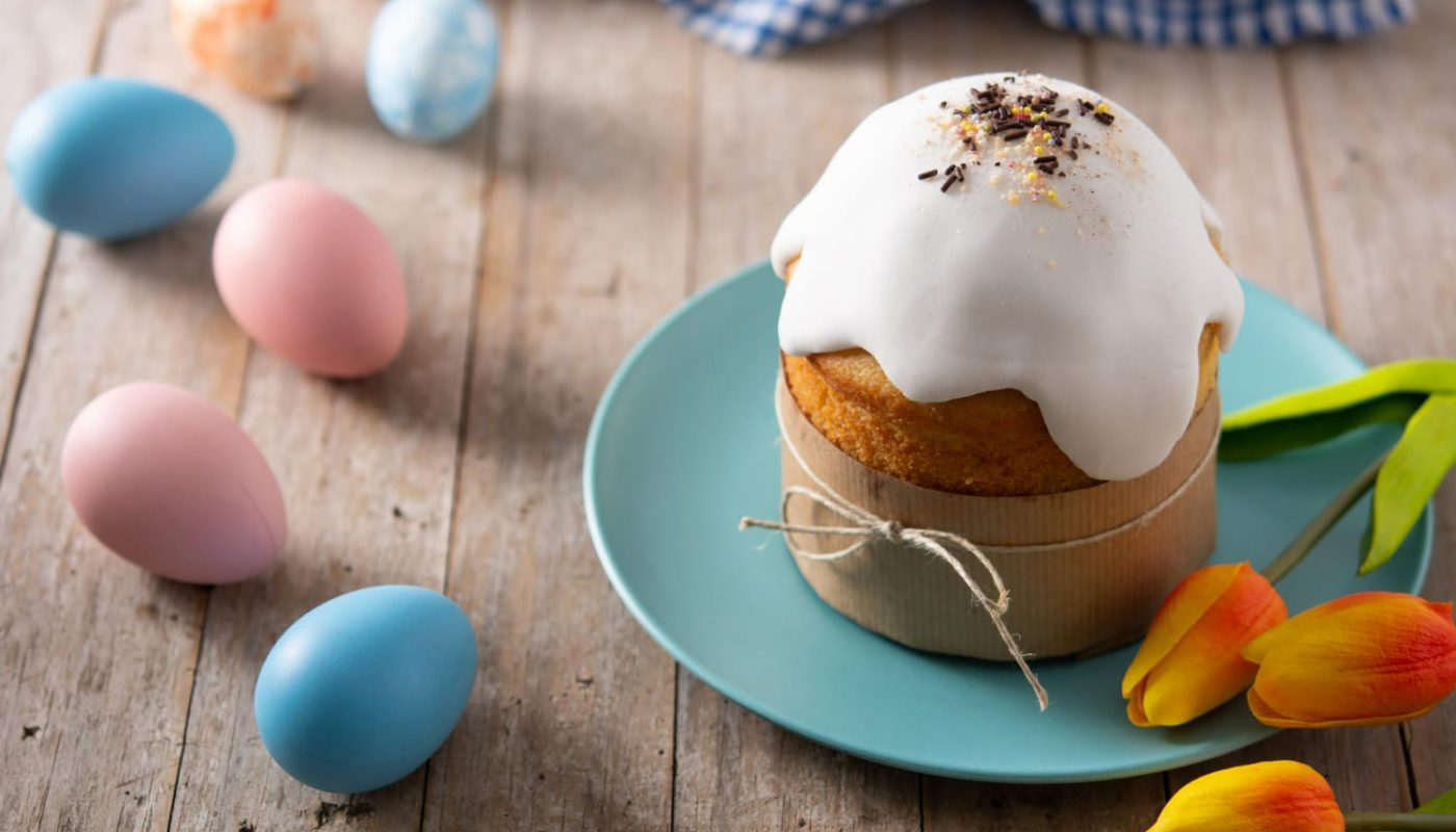 Пухка великодня паска з родзинками