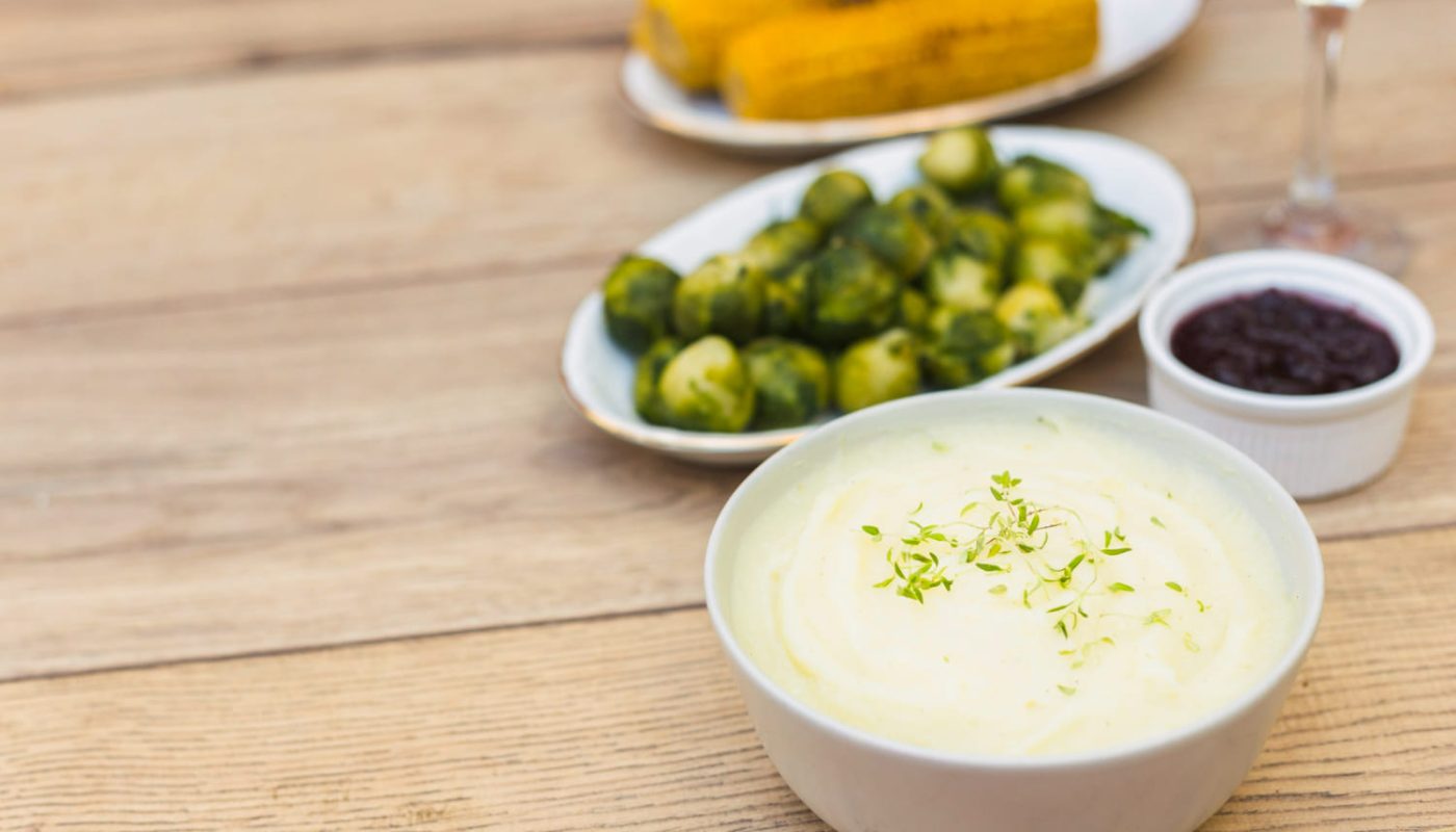 йогуртовый соус с огурцом