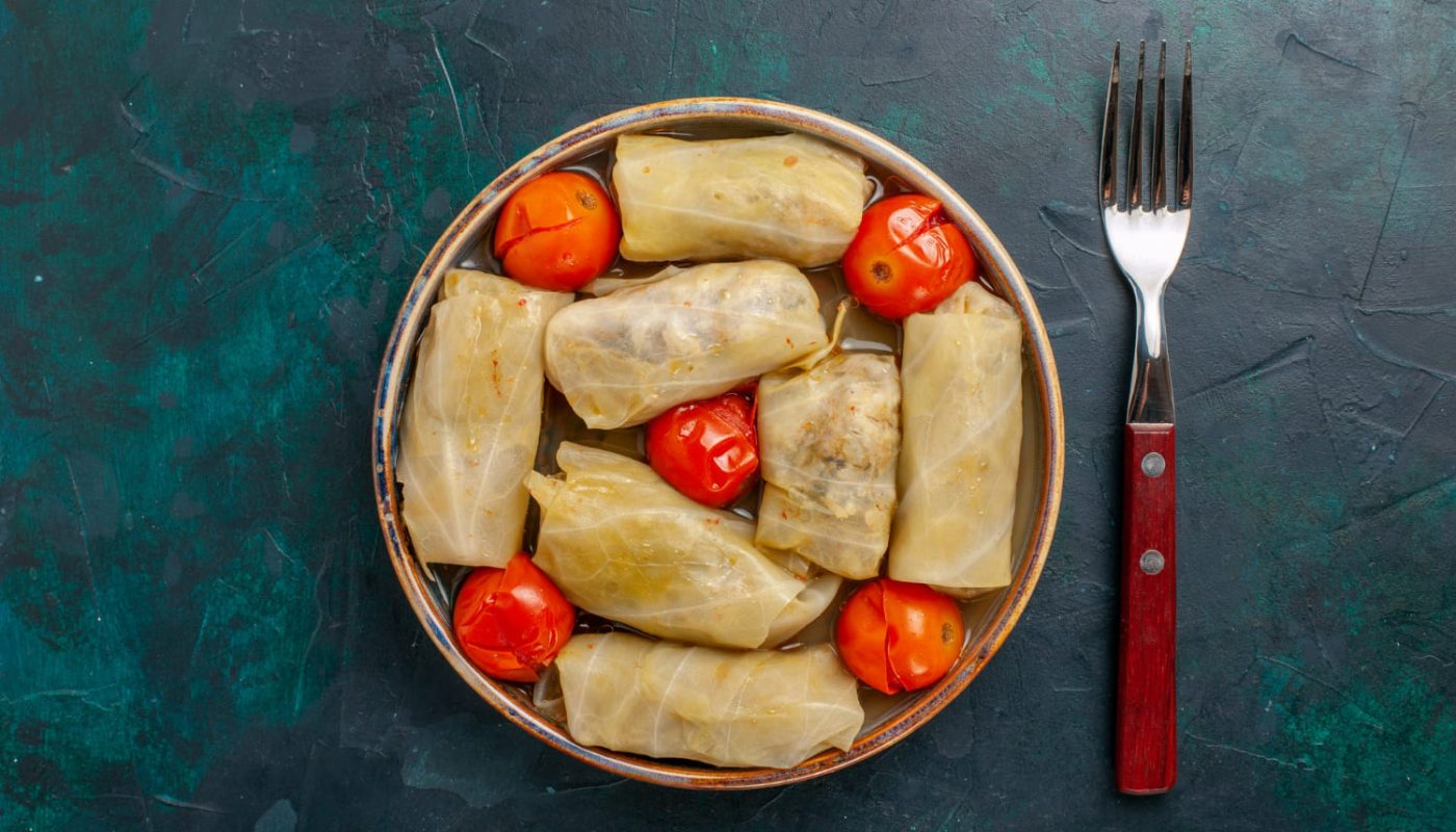 Вегетарианские голубцы в томатном соусе