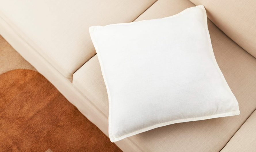 Як відбілити пожовклі подушки: прості домашні способи