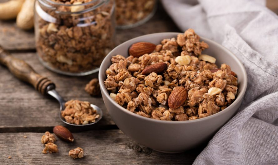 Горіховий гранола-боул: сніданок, який заряджає краще за каву