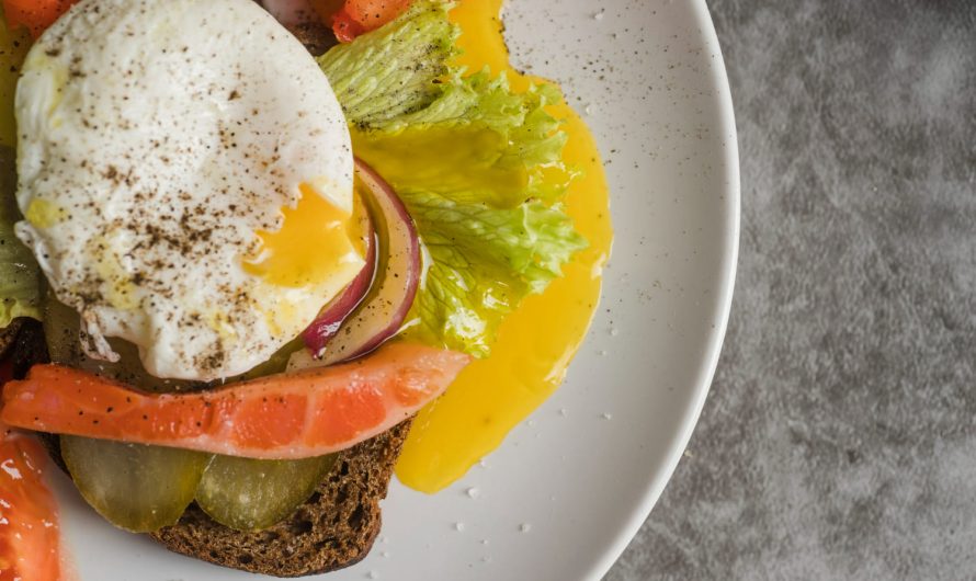 Яйця Бенедикт: сніданок, як у дорогому ресторані вдома