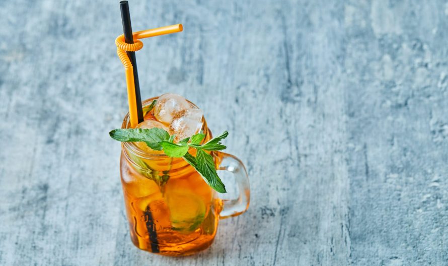 Як приготувати домашній Ice Tea: освіжаючий персиково-м’ятний чай