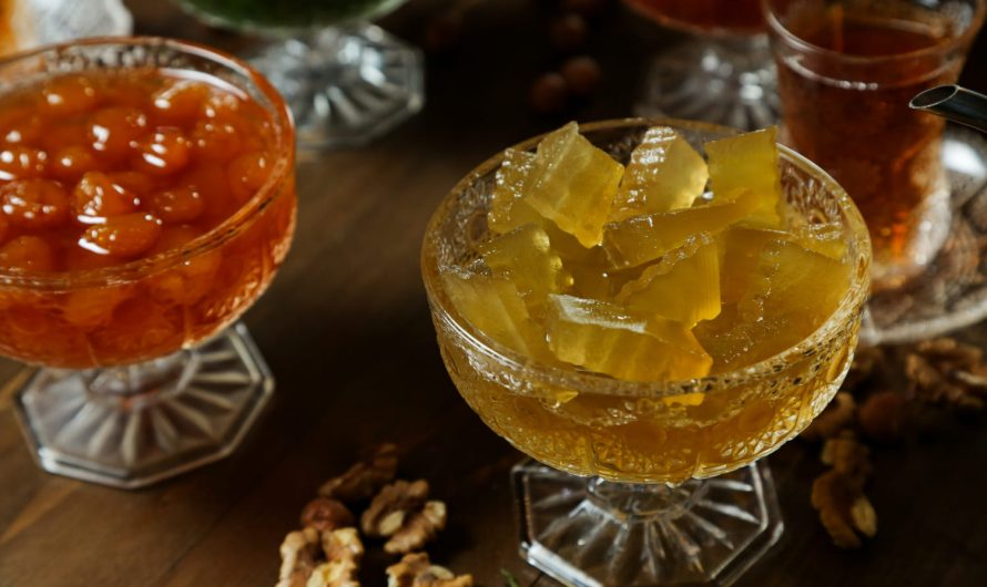 Десерт для дорослих: як приготувати ідеальне желе з просекко та полуницею
